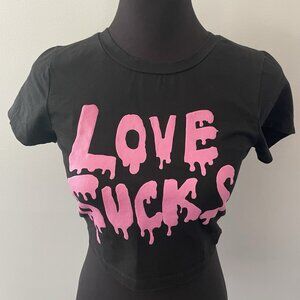 Princess Polly Crop Top T-Shirt Women’s 6 Love Sucks Black & Pink Graphic Tee